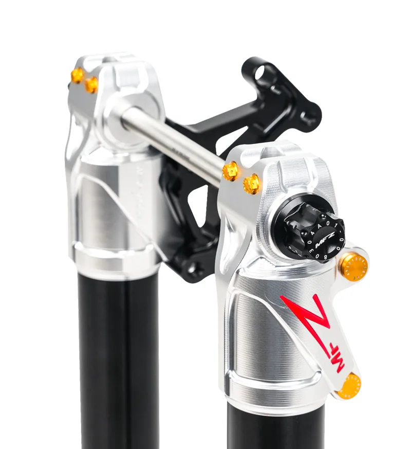 Monotube rear shock with piggyback reservoir